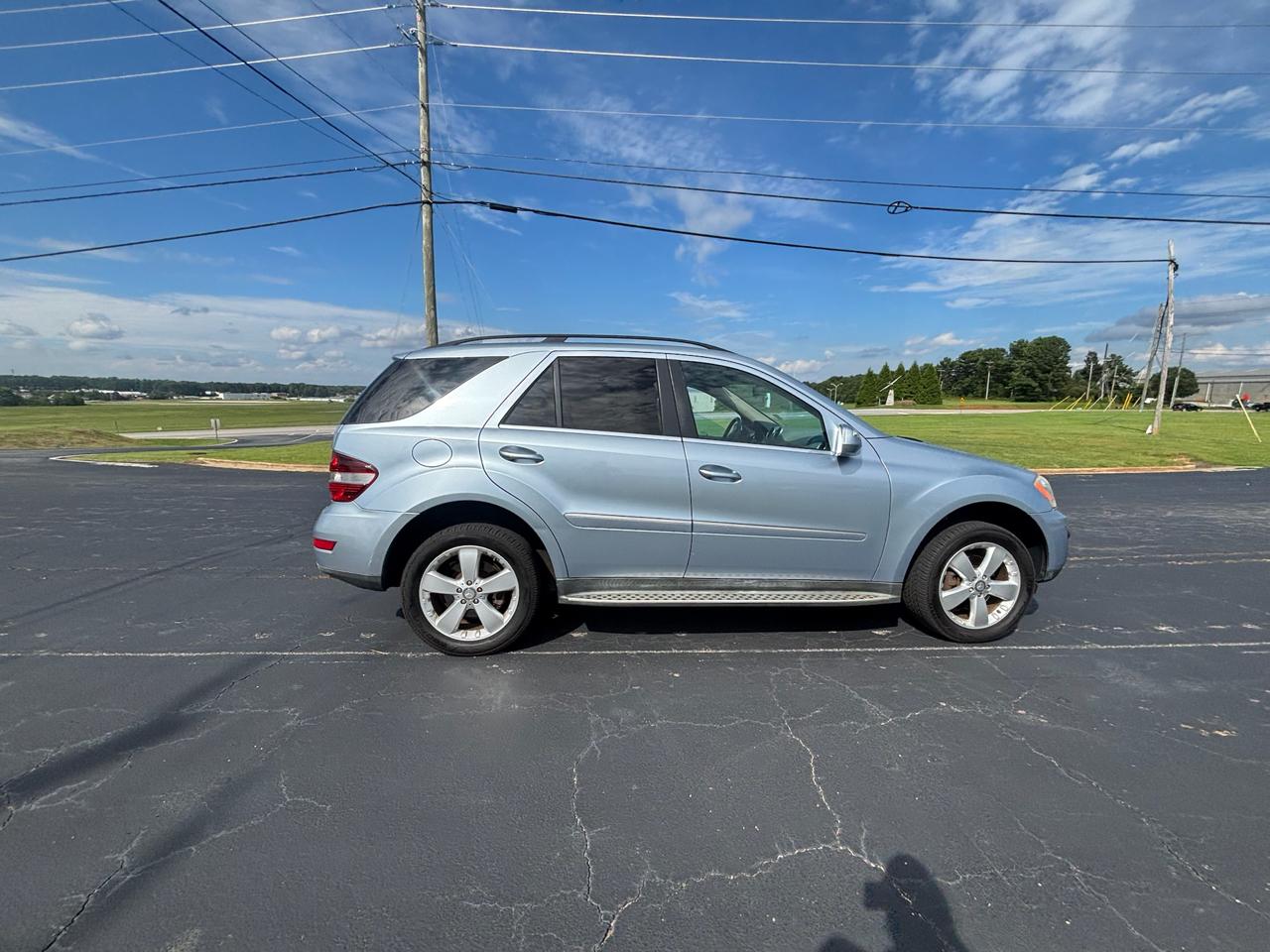 Mercedes-Benz M-Class ML350 2010