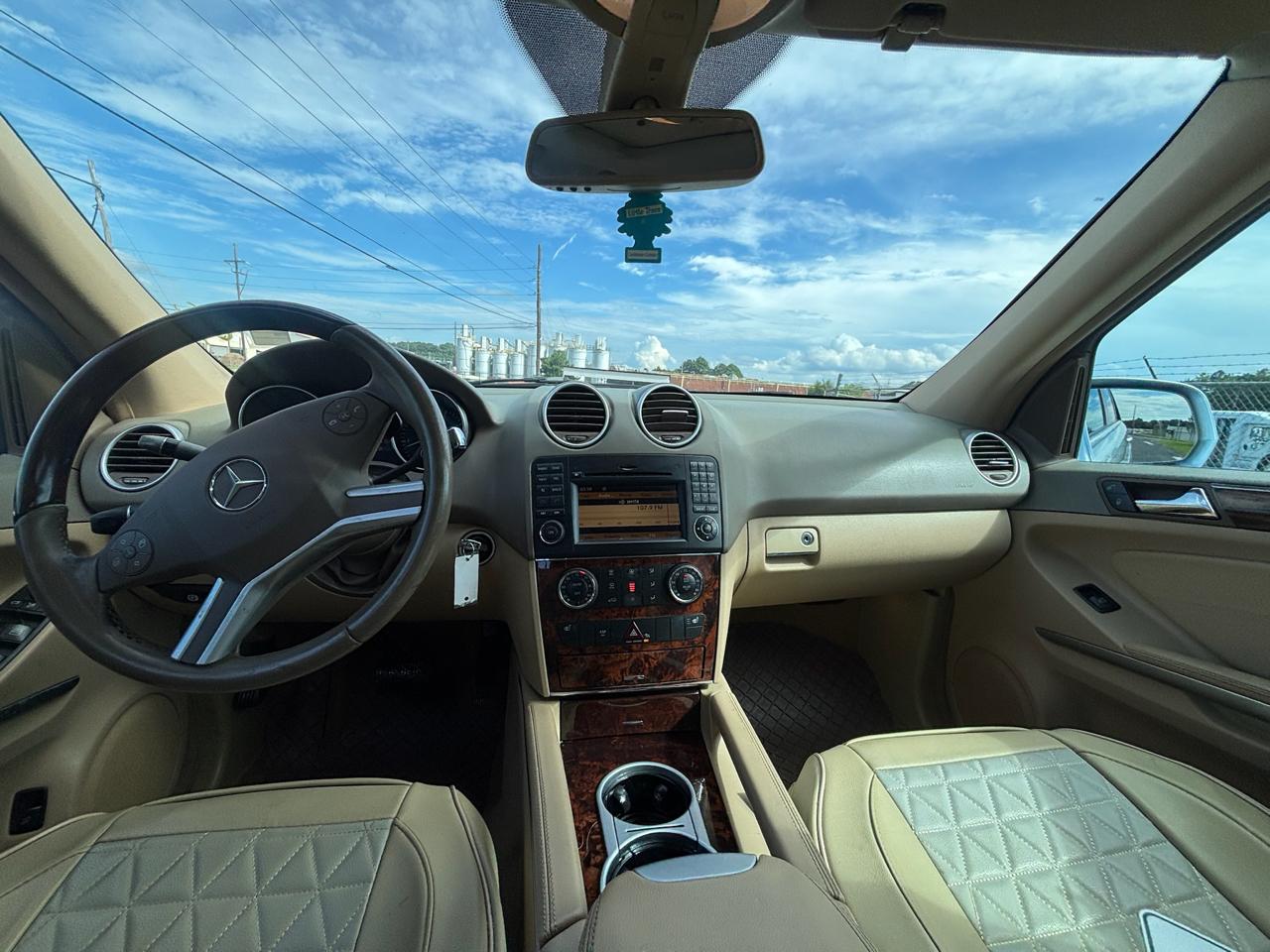 Mercedes-Benz M-Class ML350 2010