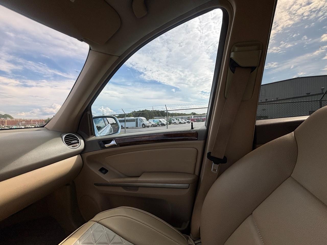 Mercedes-Benz M-Class ML350 2010