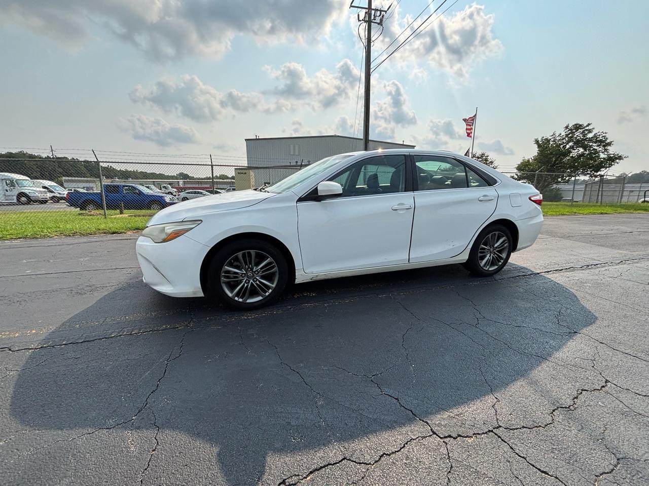 Toyota Camry SE 2017