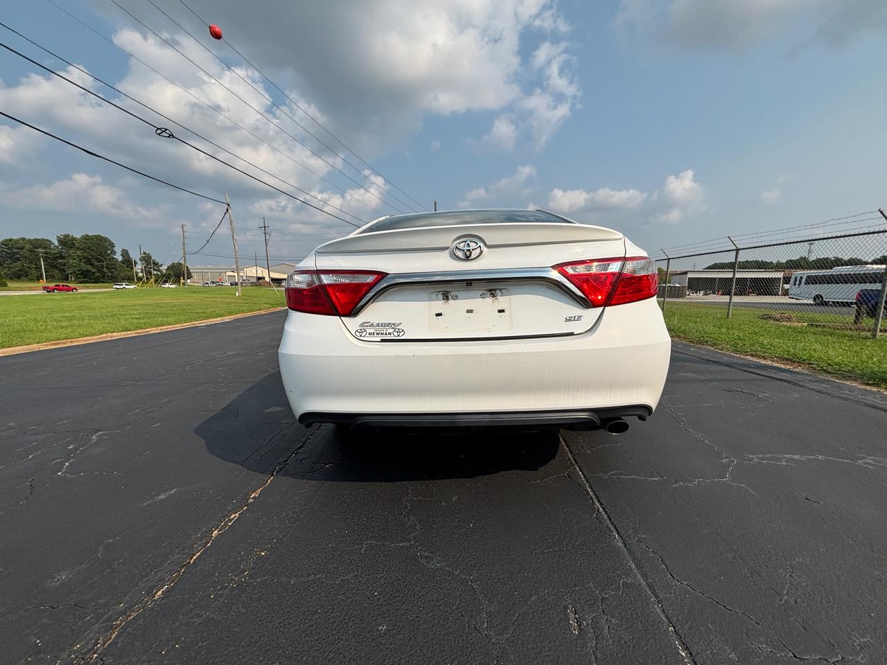 Toyota Camry SE 2017