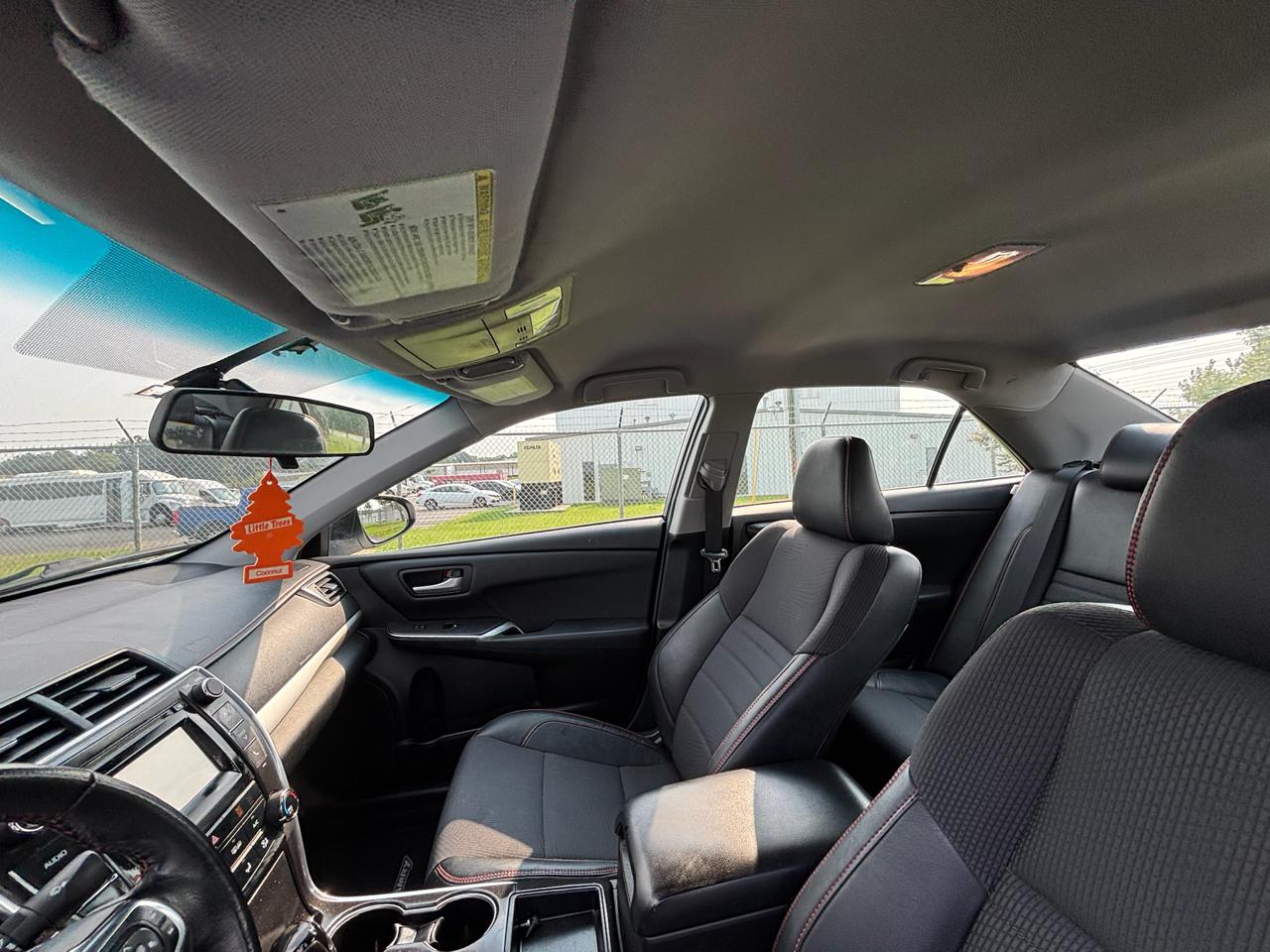 Toyota Camry SE 2017