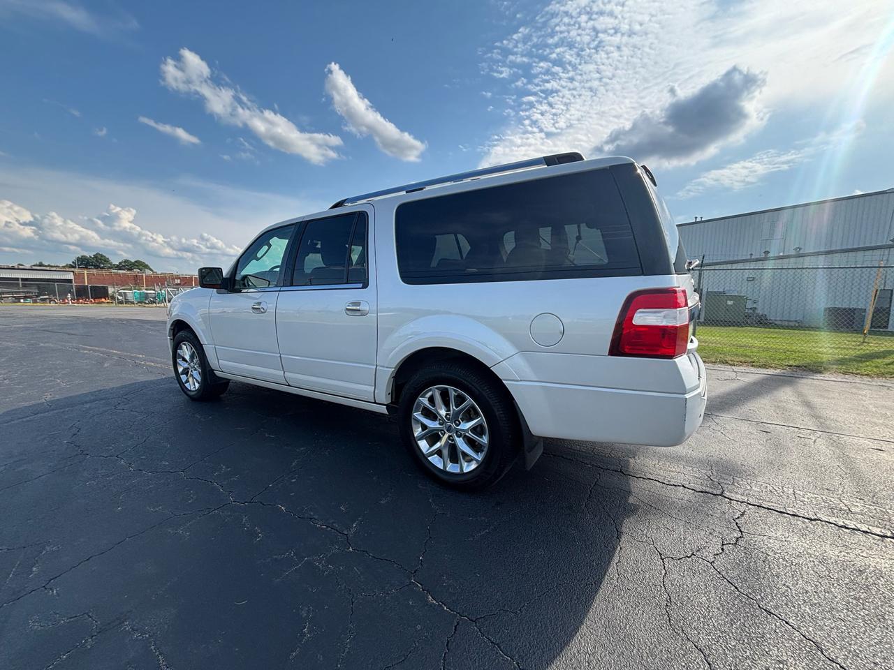 Ford Expedition EL Limited 4WD 2016