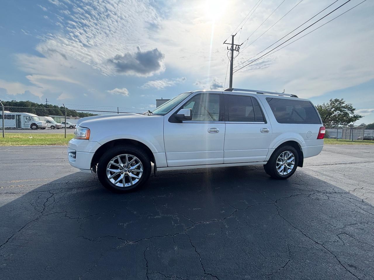 Ford Expedition EL Limited 4WD 2016
