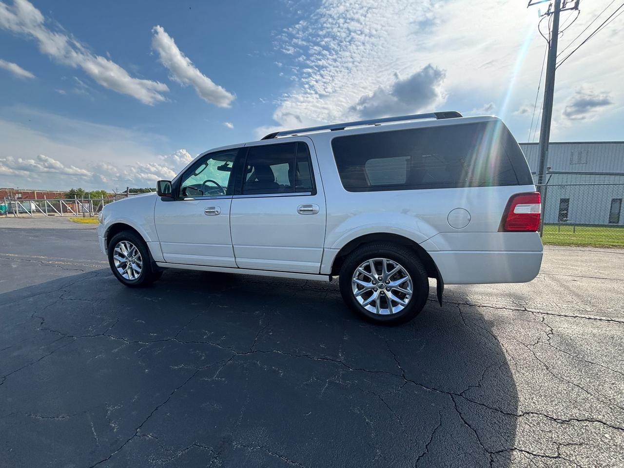 Ford Expedition EL Limited 4WD 2016