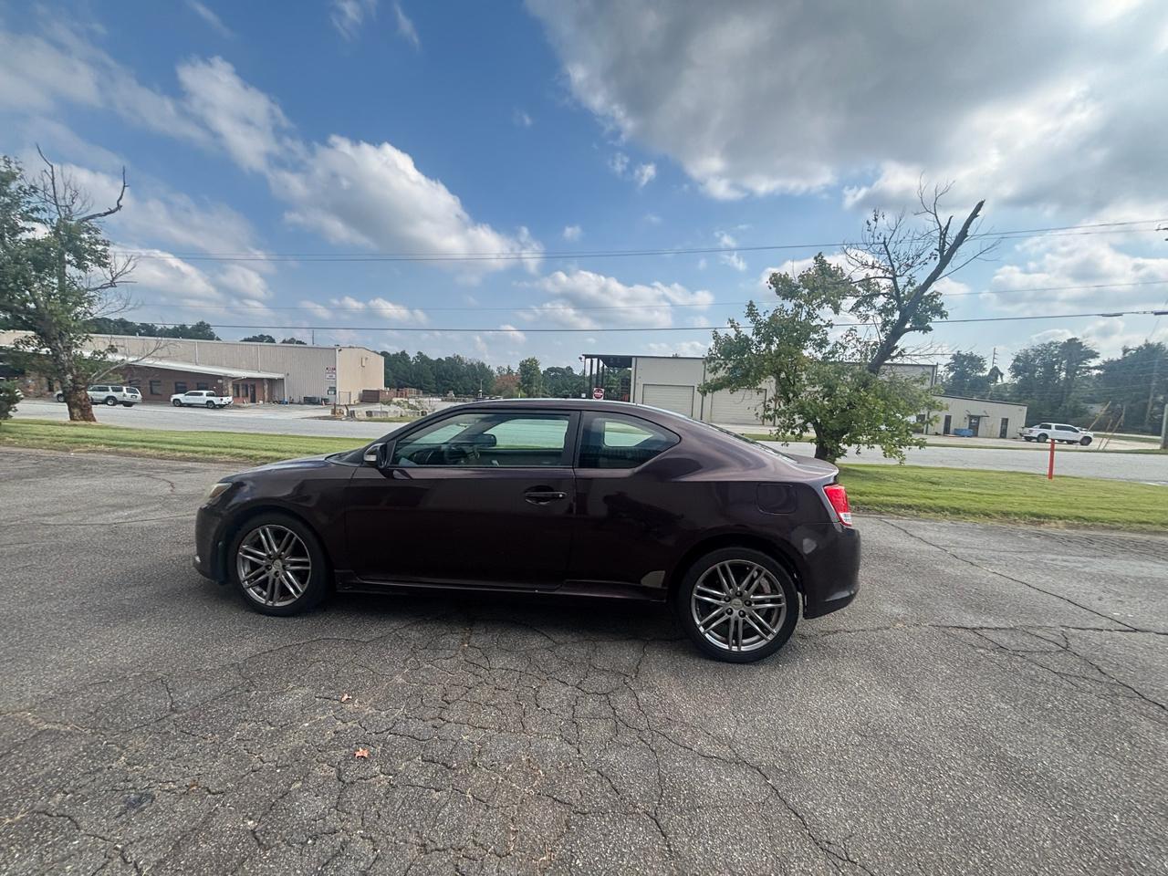 Toyota Scion tC photo 11