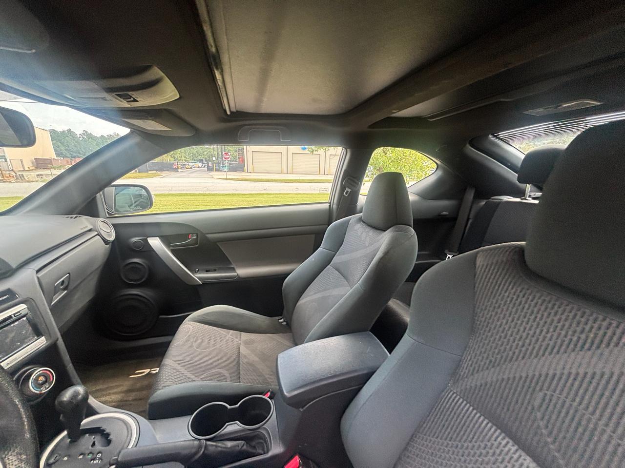 Toyota Scion tC photo 18