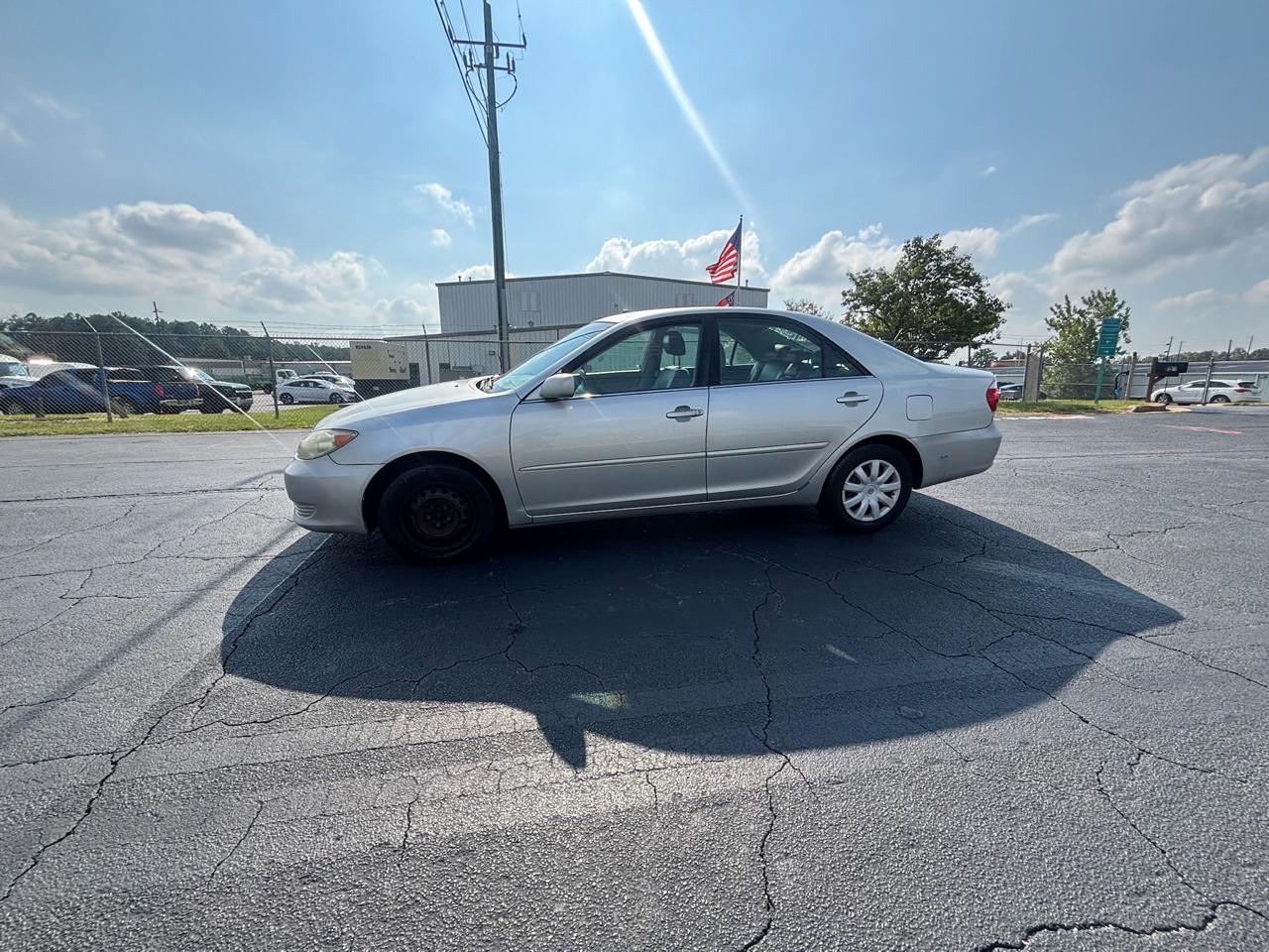 Toyota Camry photo 5