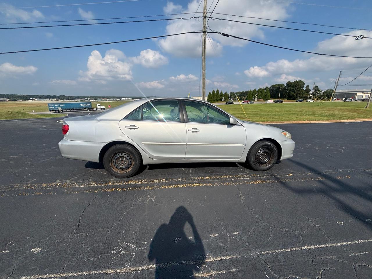 Toyota Camry photo 13