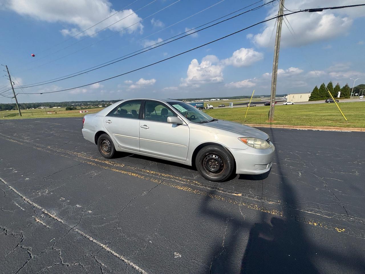 Toyota Camry photo 16