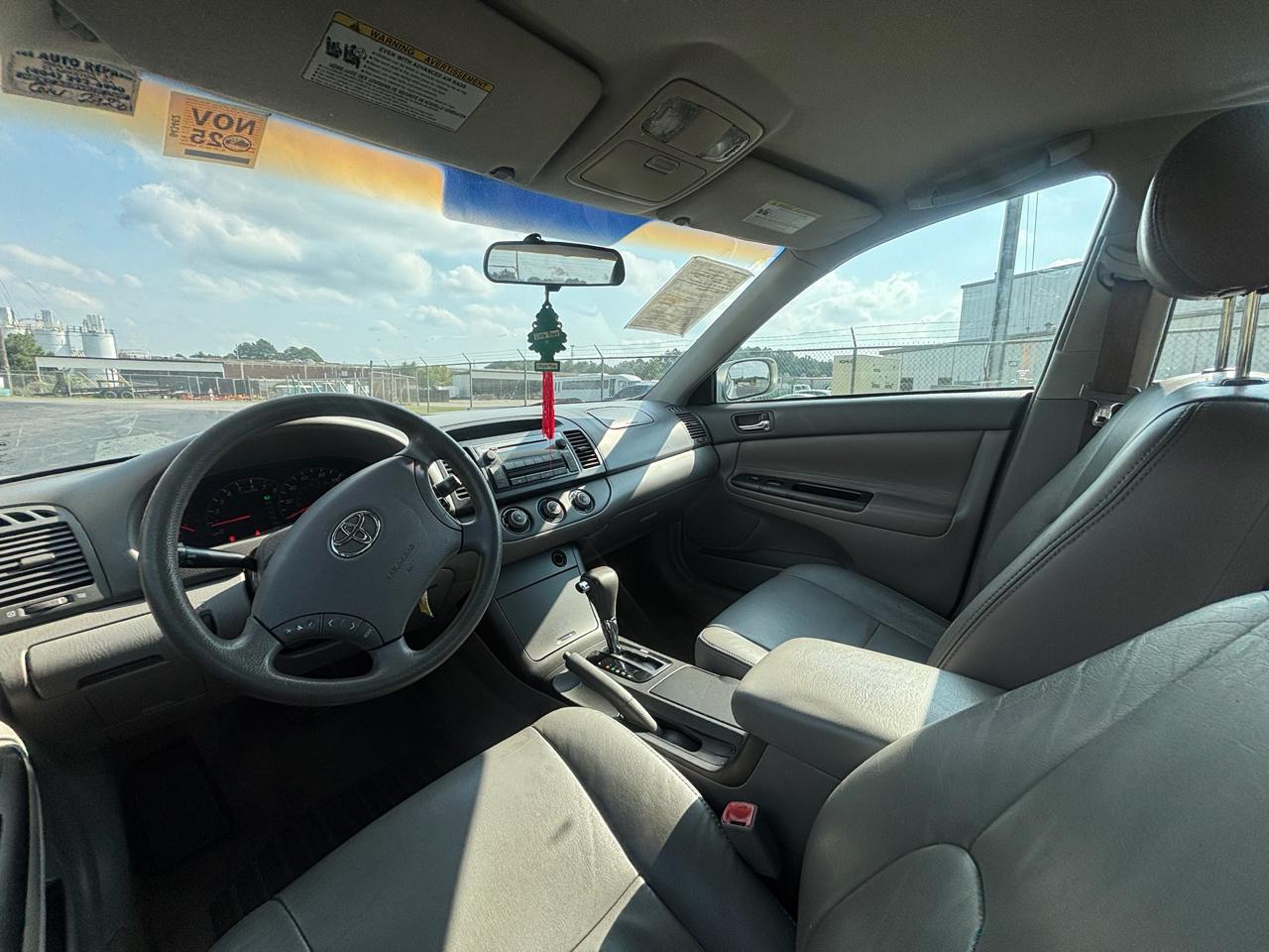 Toyota Camry photo 22