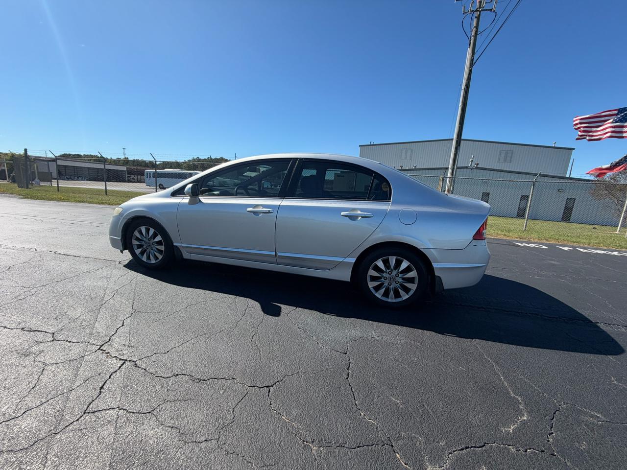Honda Civic EX Sedan 5-Speed AT 2010