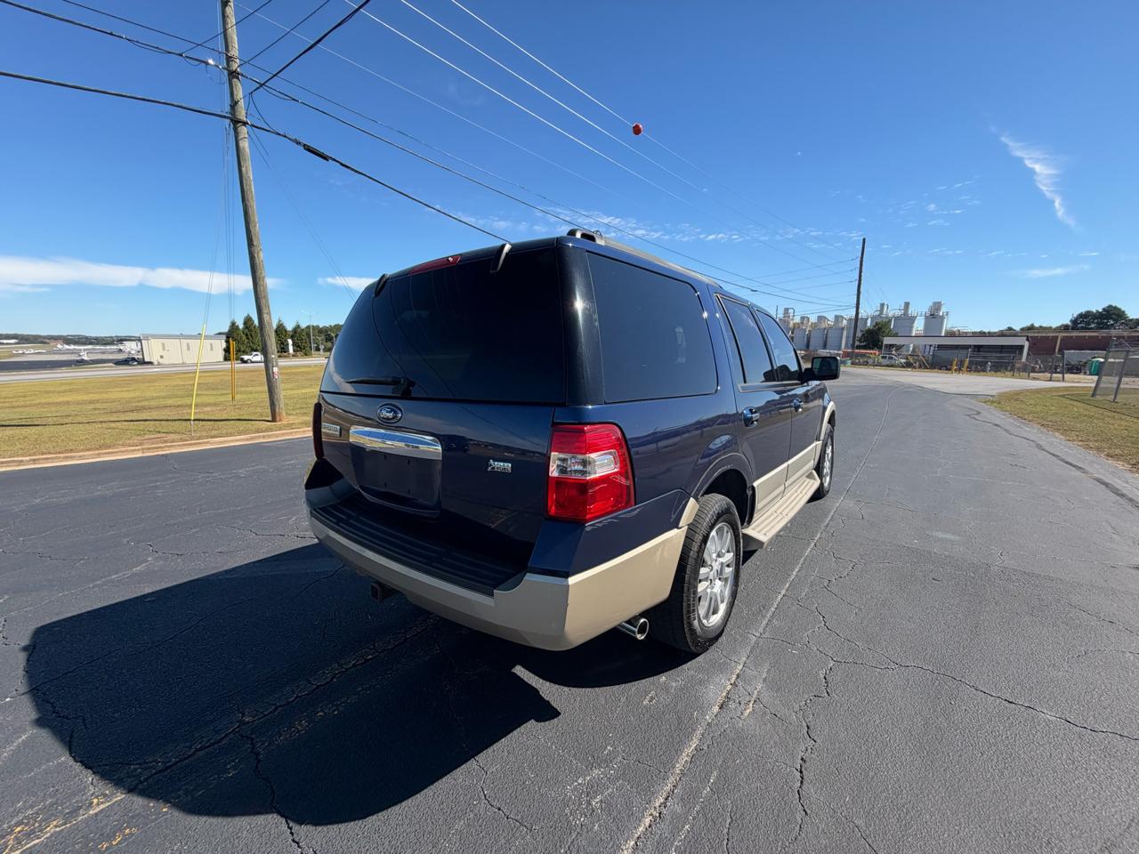 Ford Expedition photo 14