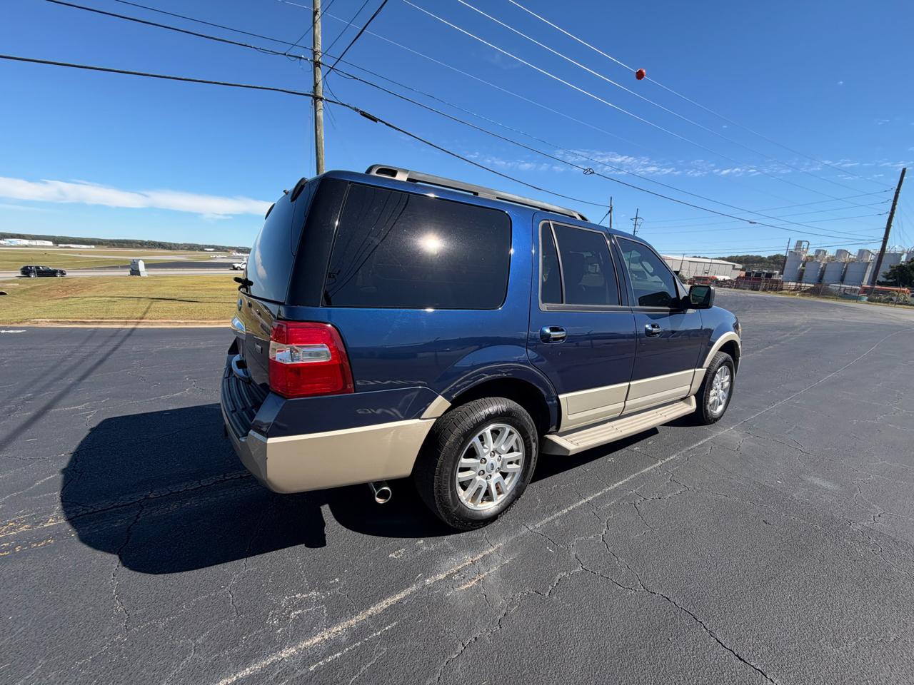 Ford Expedition photo 15