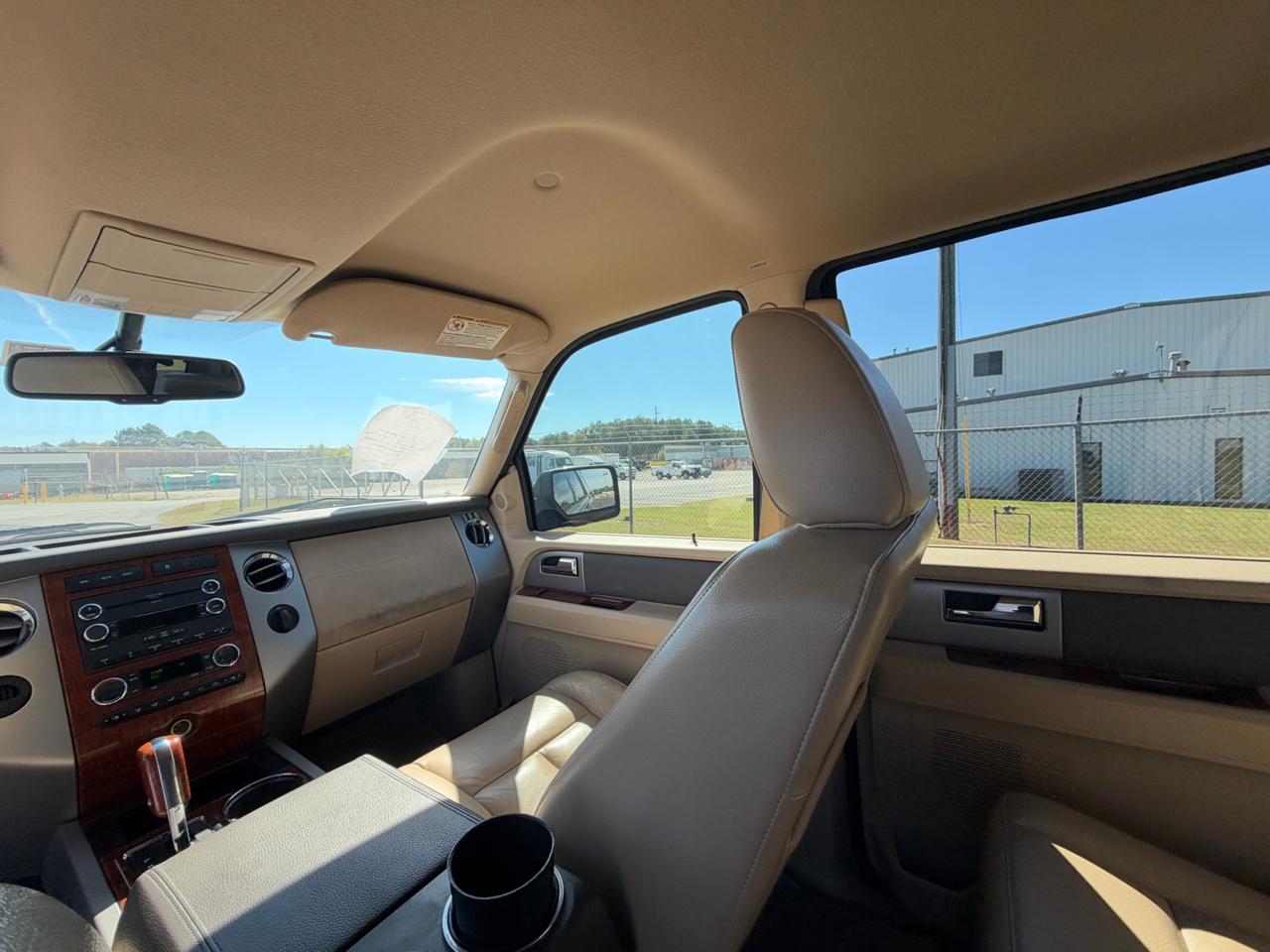 Ford Expedition photo 30