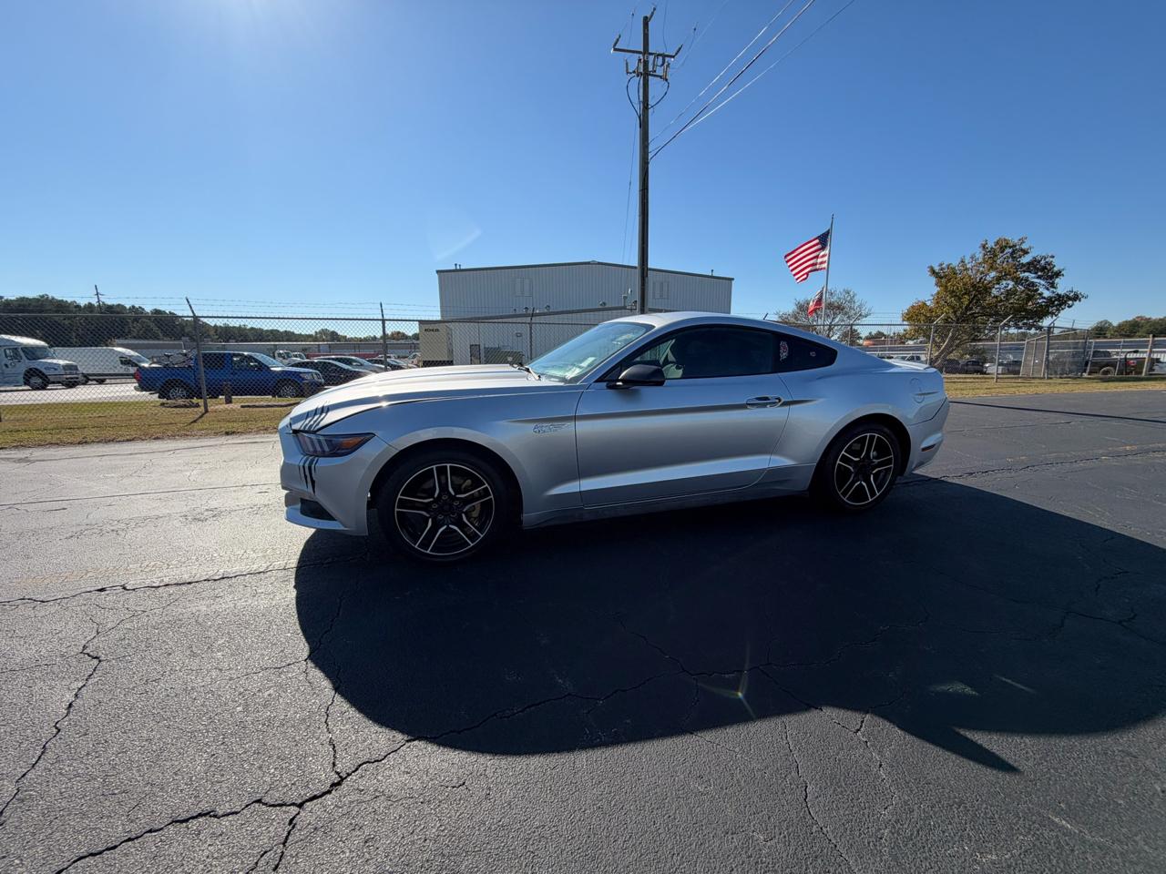 Ford Mustang photo 16
