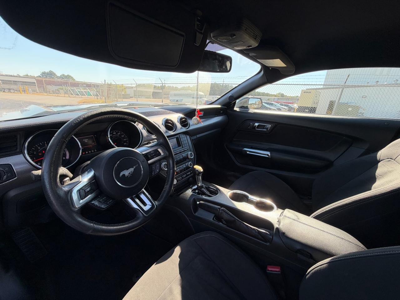 Ford Mustang photo 23
