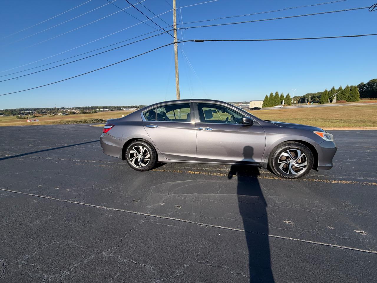 Honda Accord photo 9