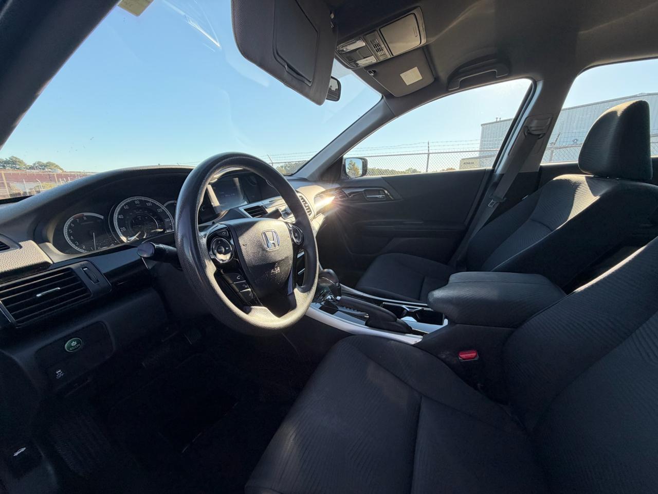 Honda Accord photo 15