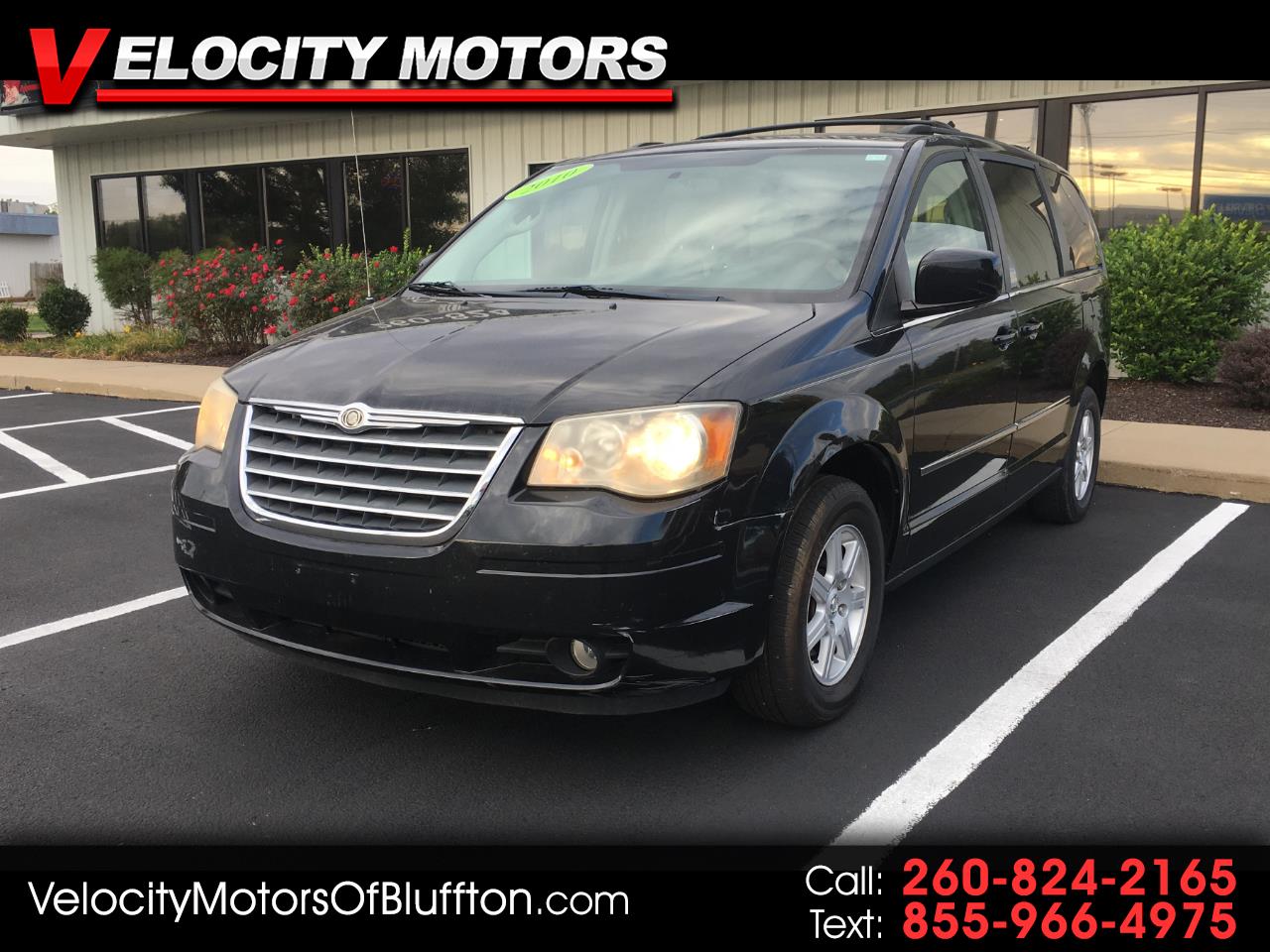 Used 2010 Chrysler Town & Country 4dr Wgn Touring Plus for Sale in