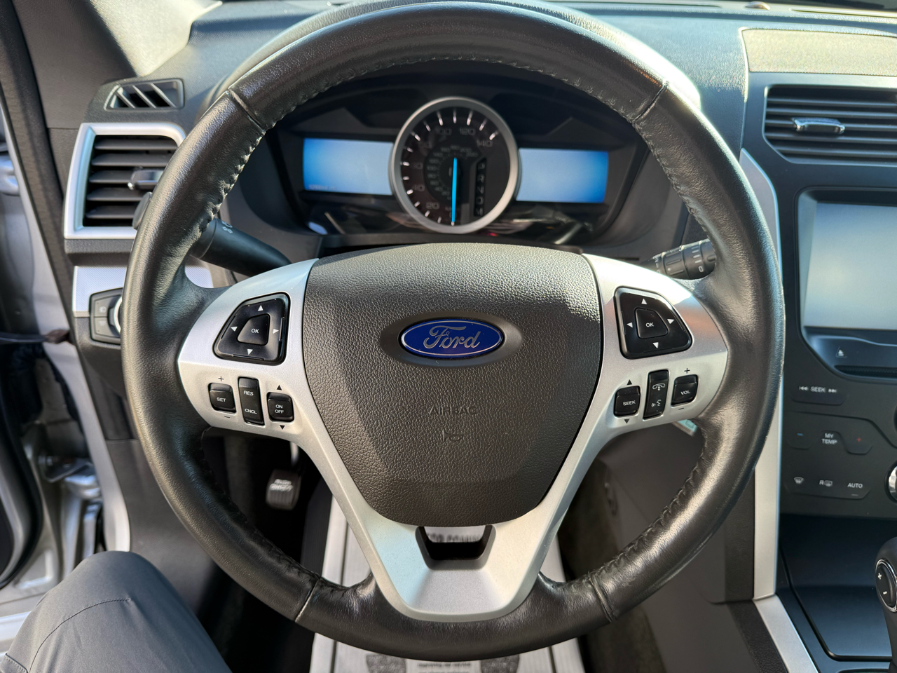 Ford Explorer 4WD 4dr XLT 2014 Ford Explorer 4WD 4dr XLT 2014