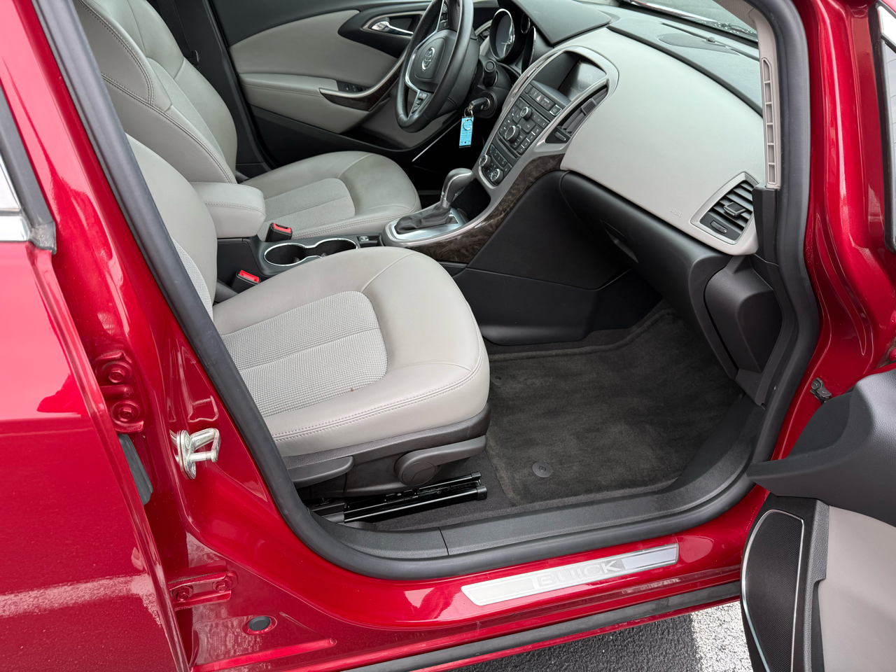 Buick Verano 4dr Sdn Convenience Group 2014