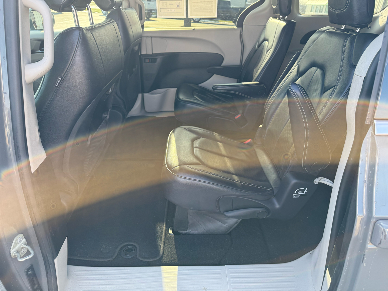 Chrysler Pacifica Touring L FWD 2022