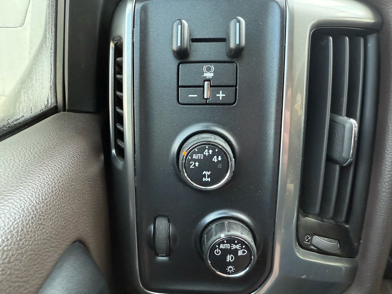 Chevrolet Silverado 1500 4WD Crew Cab 153.0" LT w/1LT 2014