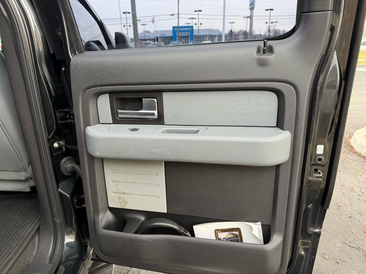 Ford F-150 4WD SuperCrew 145" Lariat 2014