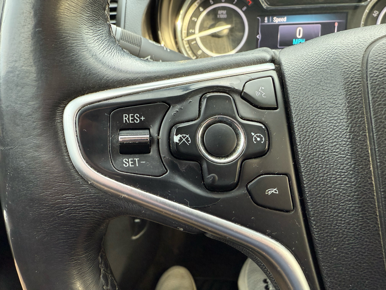 Buick Regal 4dr Sdn Turbo FWD 2016