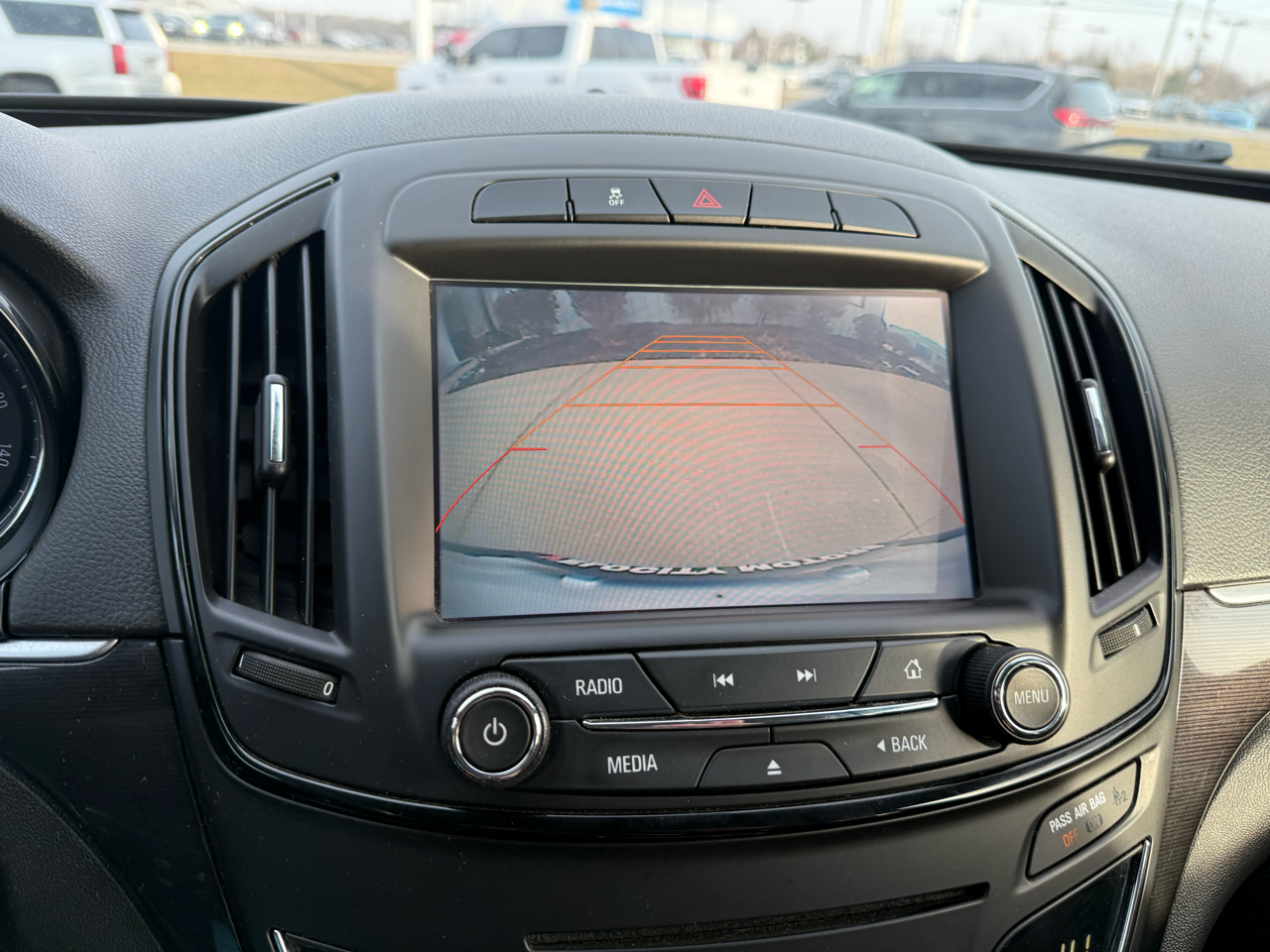 Buick Regal 4dr Sdn Turbo FWD 2016