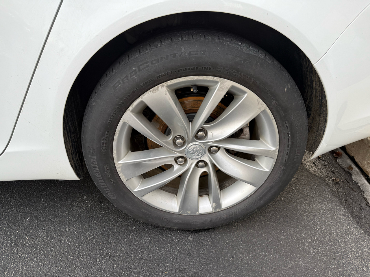 Buick Regal 4dr Sdn Turbo FWD 2016