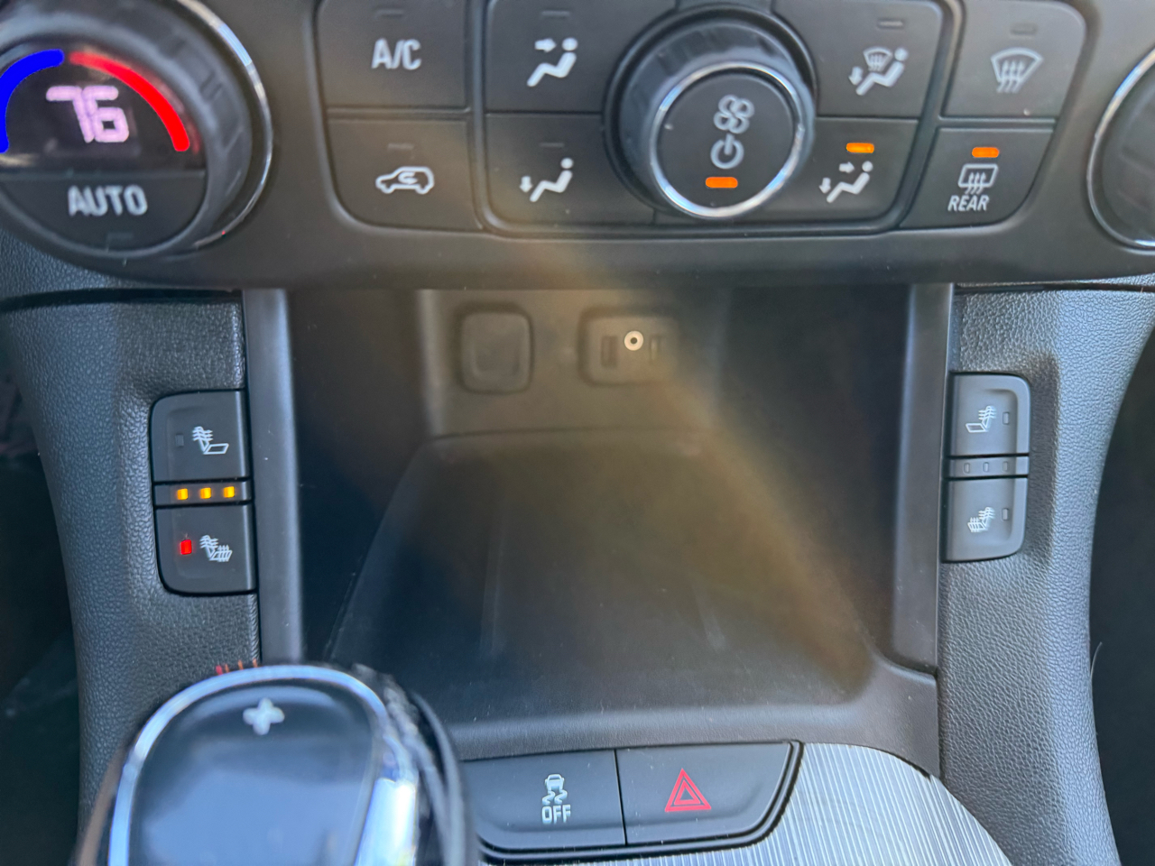 GMC Acadia FWD 4dr SLT w/SLT-1 2018