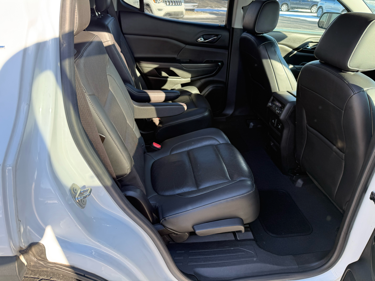 GMC Acadia FWD 4dr SLT w/SLT-1 2018