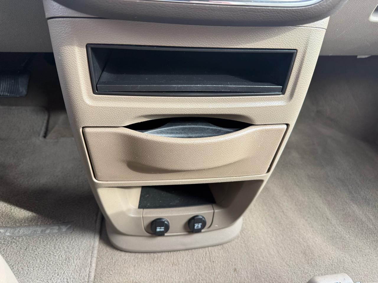 Chrysler Town & Country 4dr Wgn Touring 2016