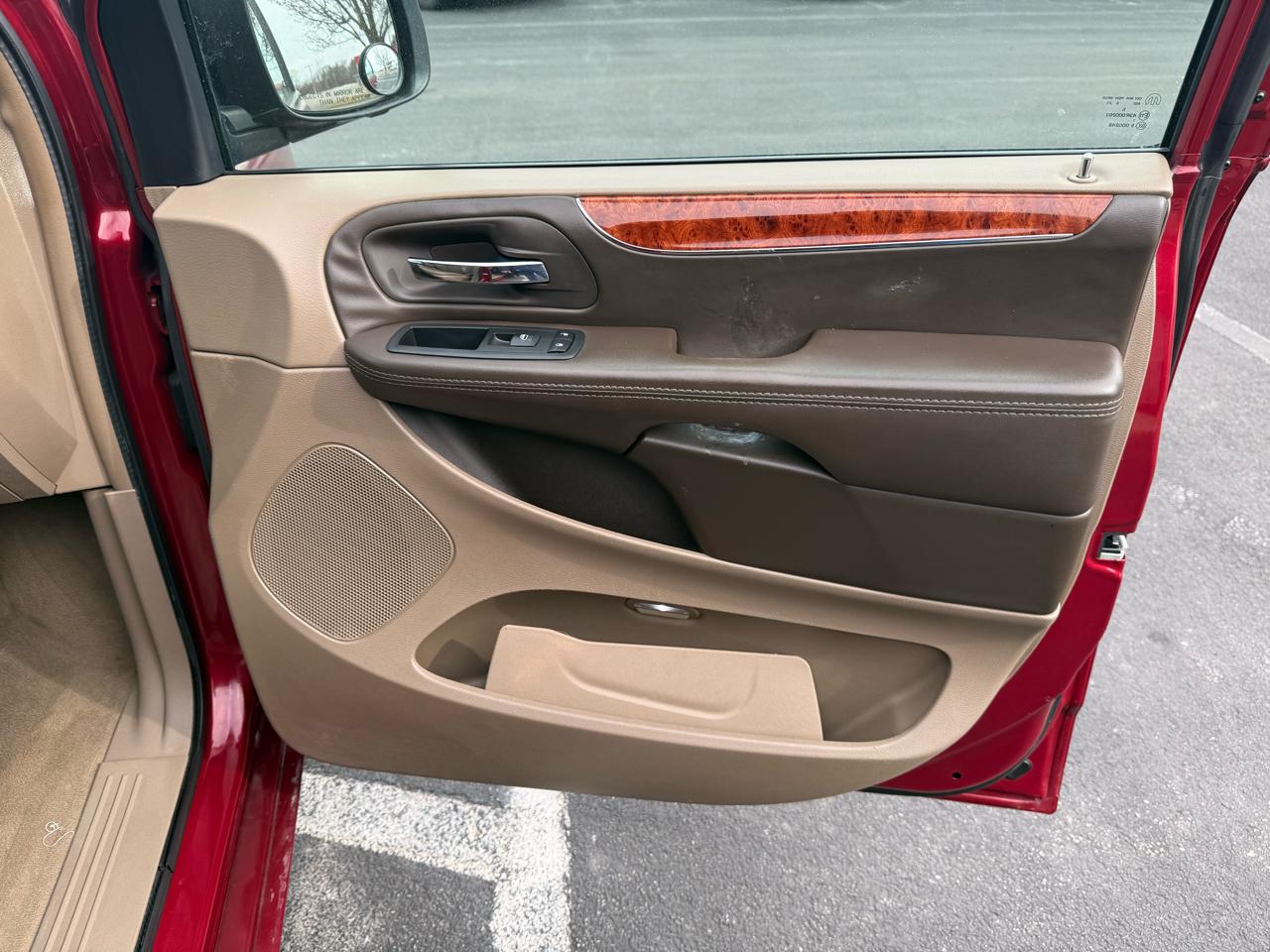 Chrysler Town & Country 4dr Wgn Touring 2016