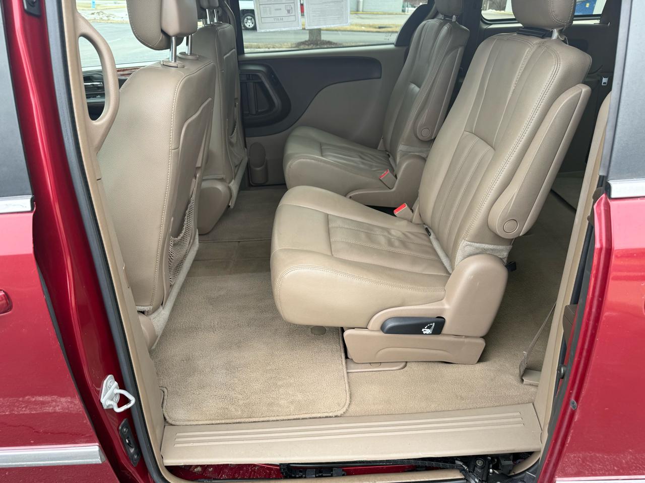 Chrysler Town & Country 4dr Wgn Touring 2016