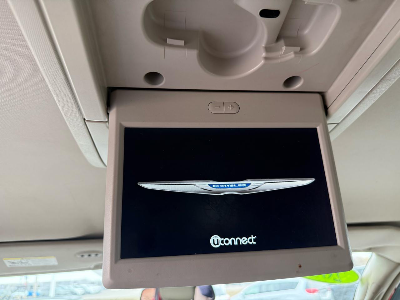 Chrysler Town & Country 4dr Wgn Touring 2016