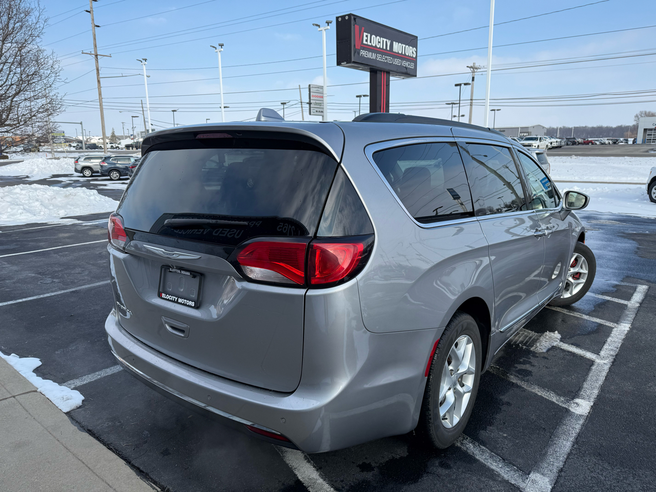 Chrysler Pacifica Touring-L FWD 2017
