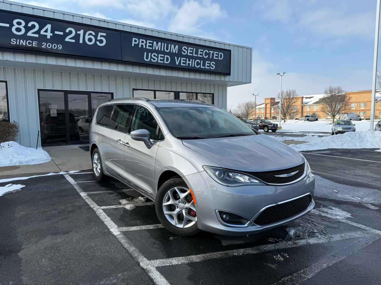 Chrysler Pacifica Touring-L FWD 2017