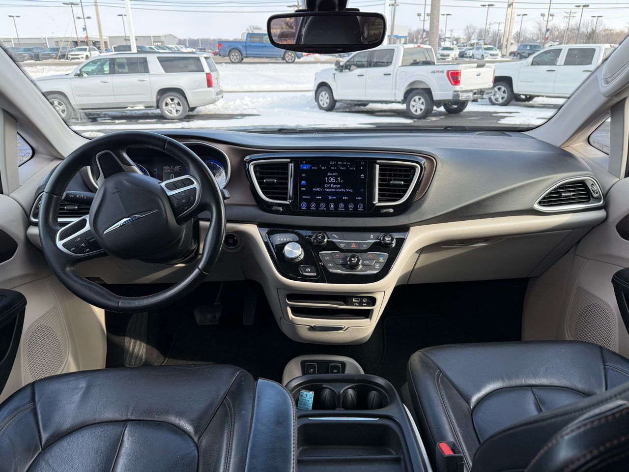 Chrysler Pacifica Touring-L FWD 2017