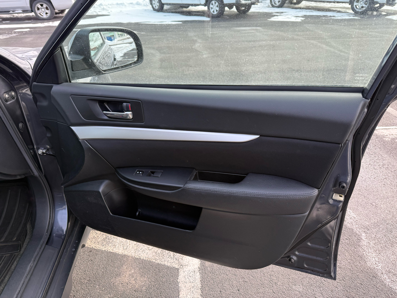 Subaru Outback 4dr Wgn H4 Auto 2.5i Premium 2012