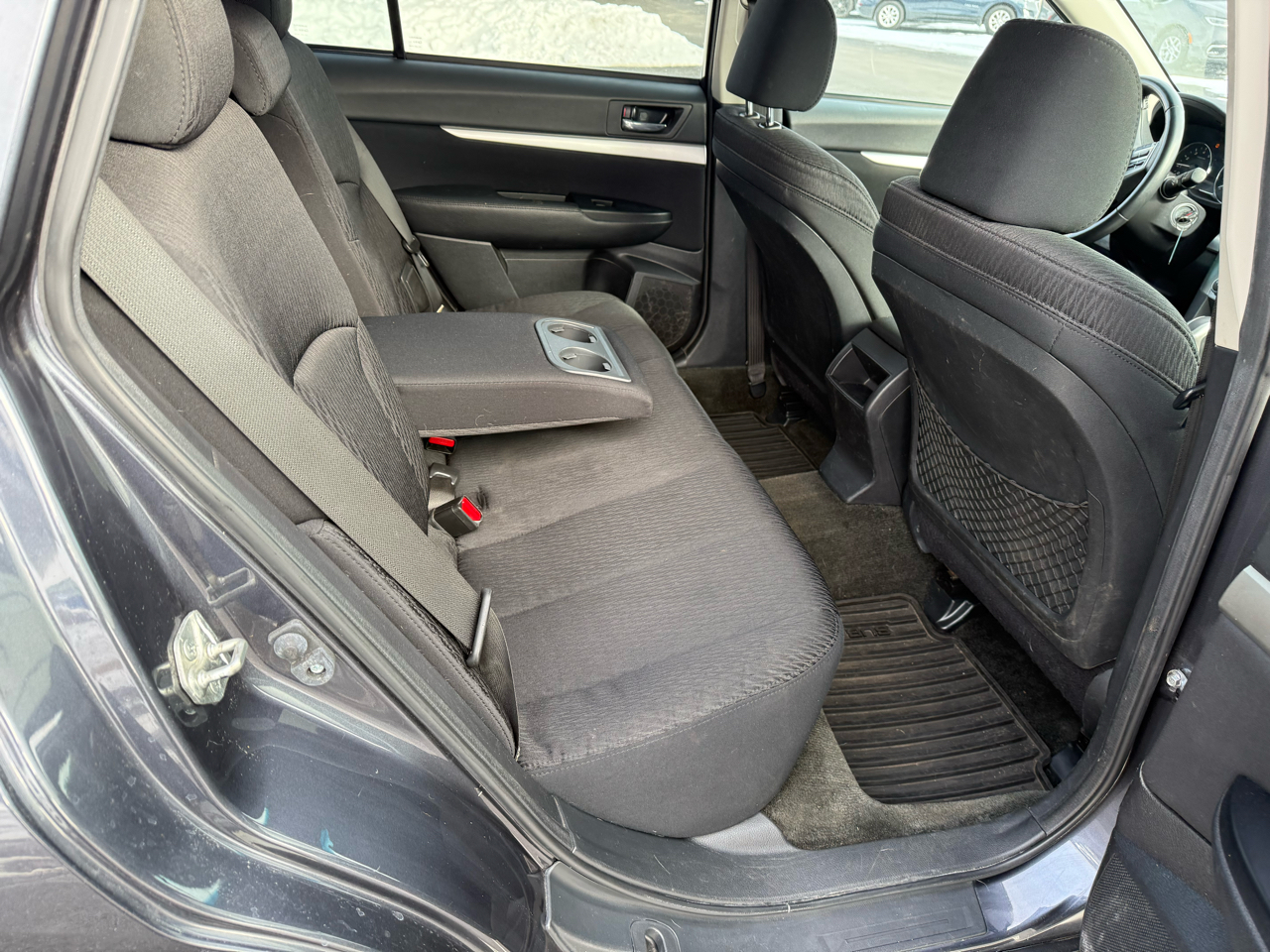 Subaru Outback 4dr Wgn H4 Auto 2.5i Premium 2012