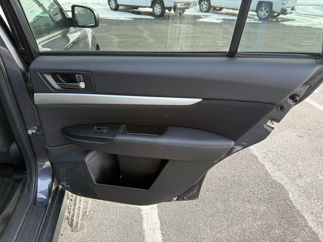 Subaru Outback 4dr Wgn H4 Auto 2.5i Premium 2012