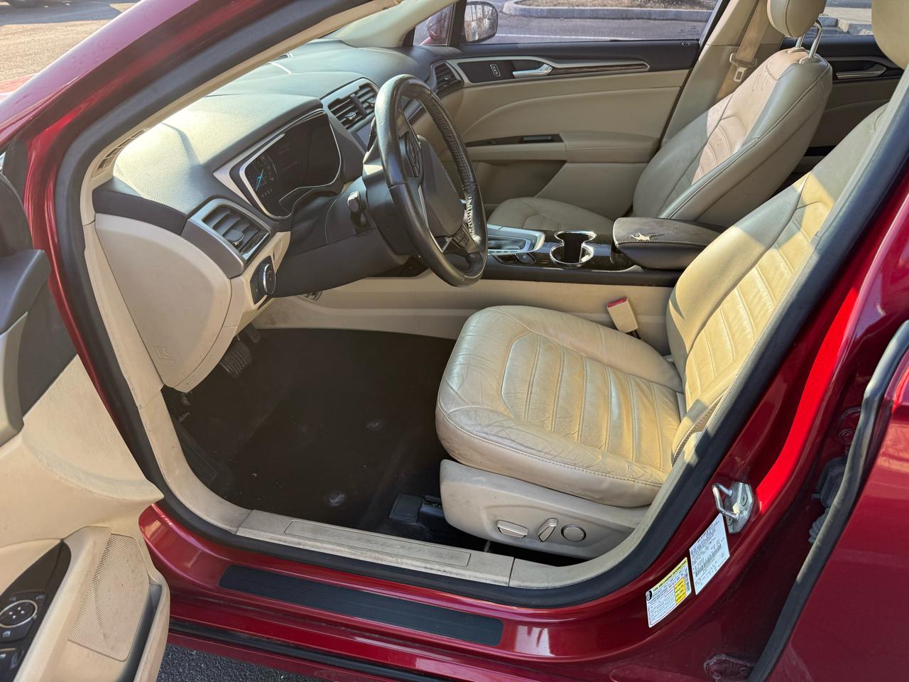 Ford Fusion 4dr Sdn SE FWD 2014