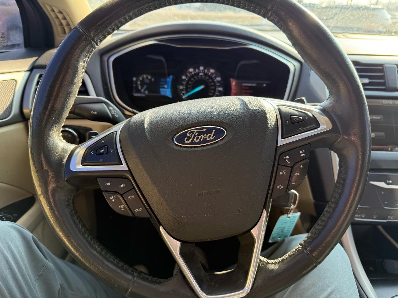 Ford Fusion 4dr Sdn SE FWD 2014