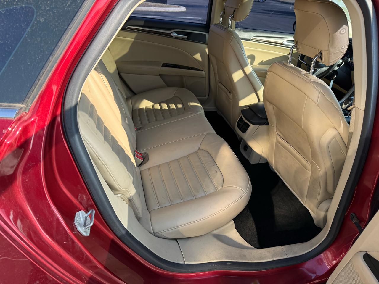 Ford Fusion 4dr Sdn SE FWD 2014