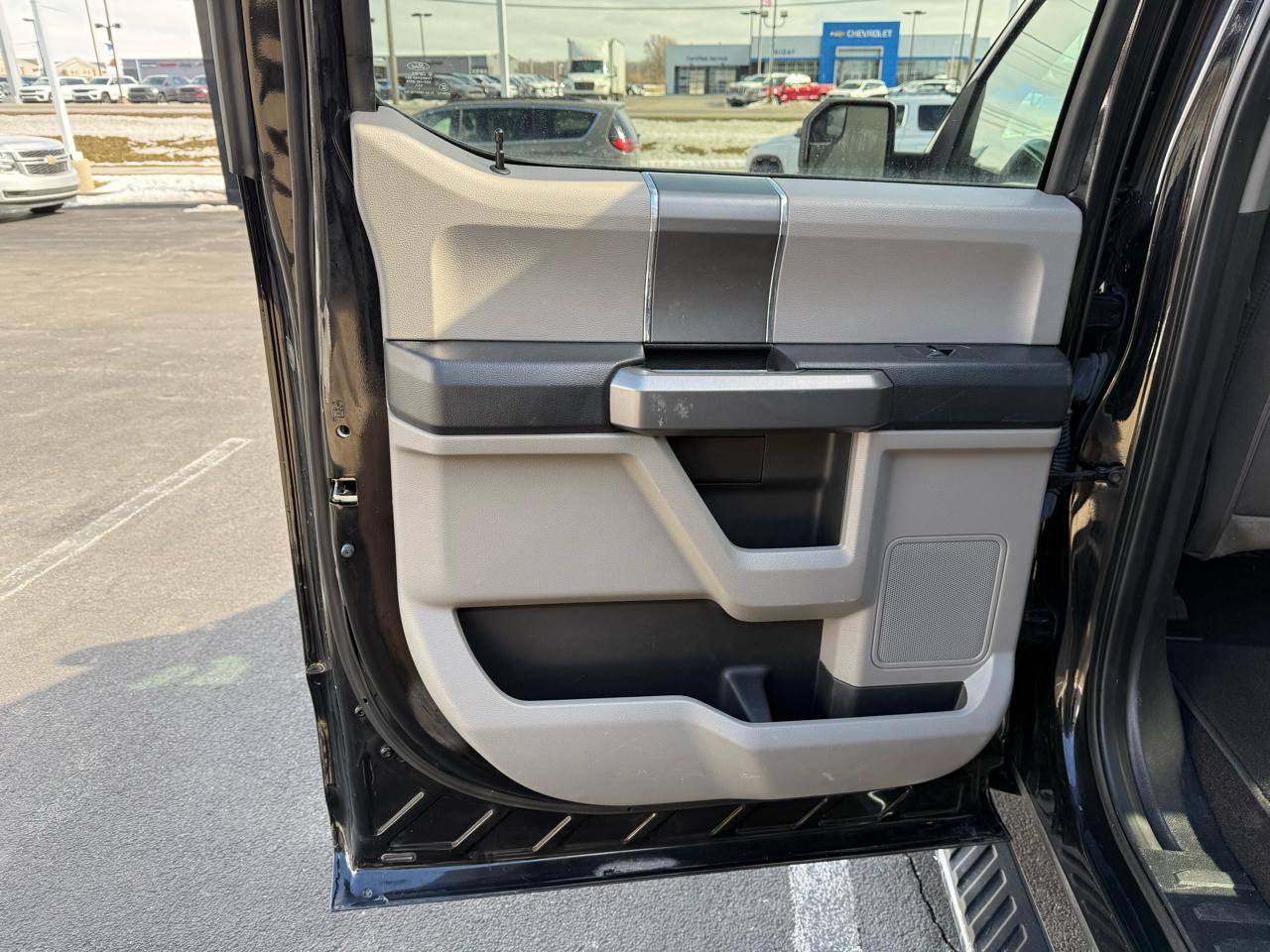 Ford F-150 4WD SuperCrew 157" XLT 2019