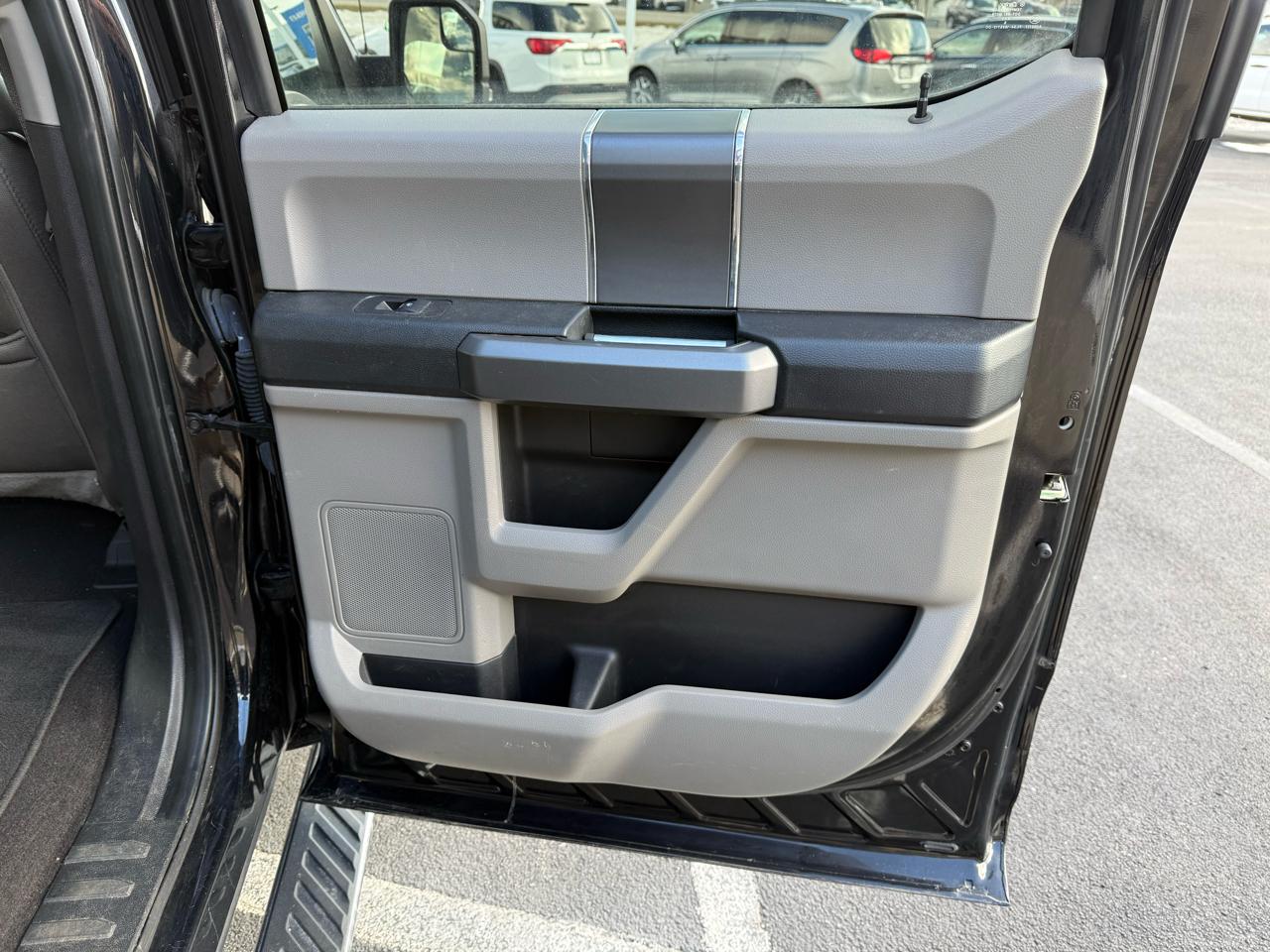 Ford F-150 4WD SuperCrew 157" XLT 2019