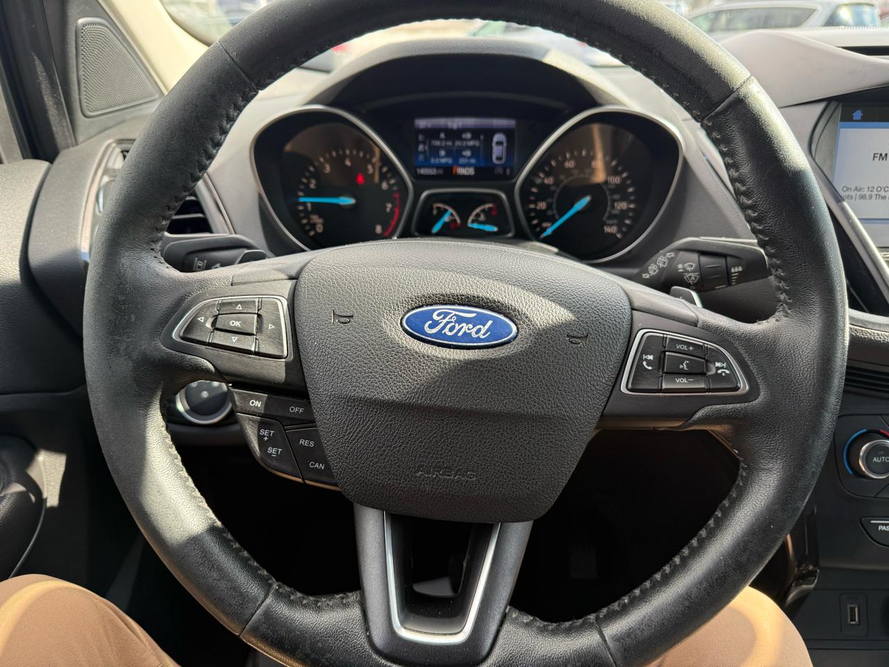 Ford Escape Titanium FWD 2017